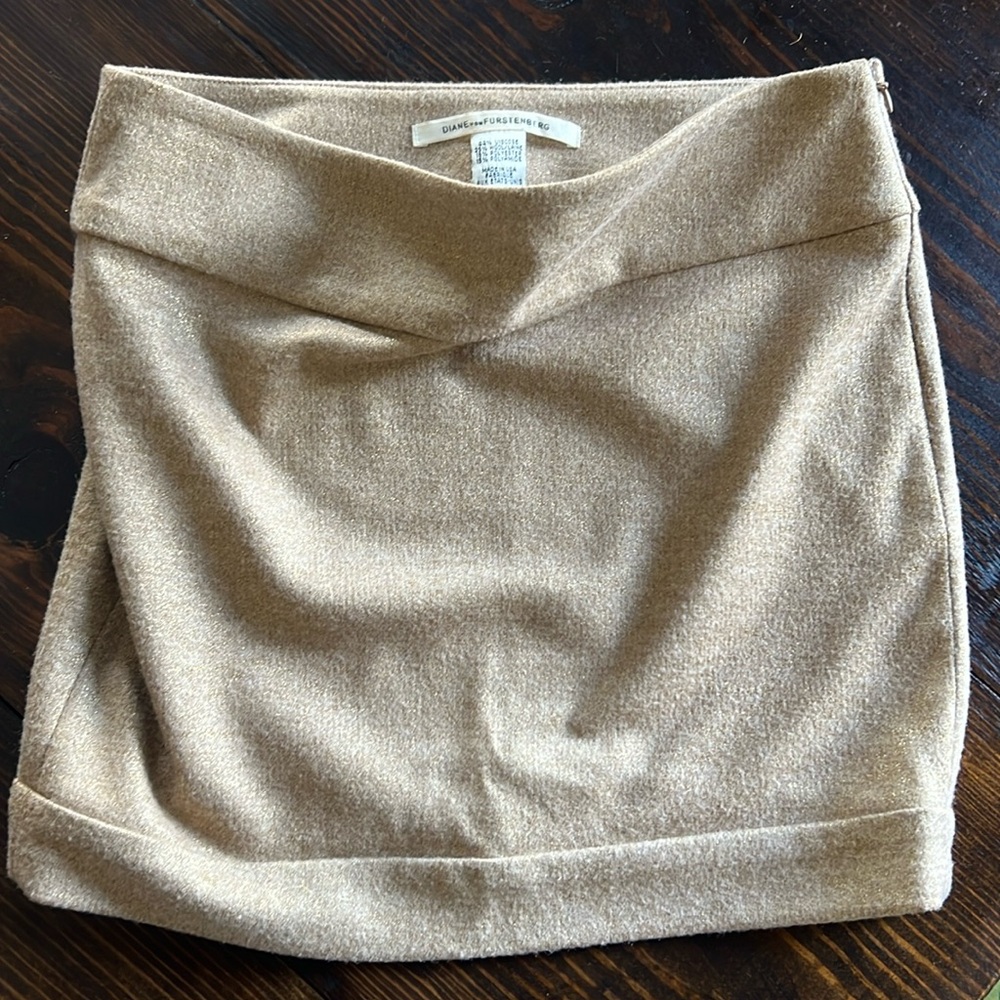 Vintage Diane von Furstenberg tan beige wool shimmer mini skirt